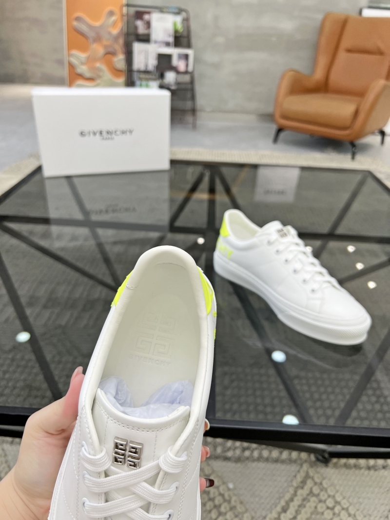 Givenchy Sneakers